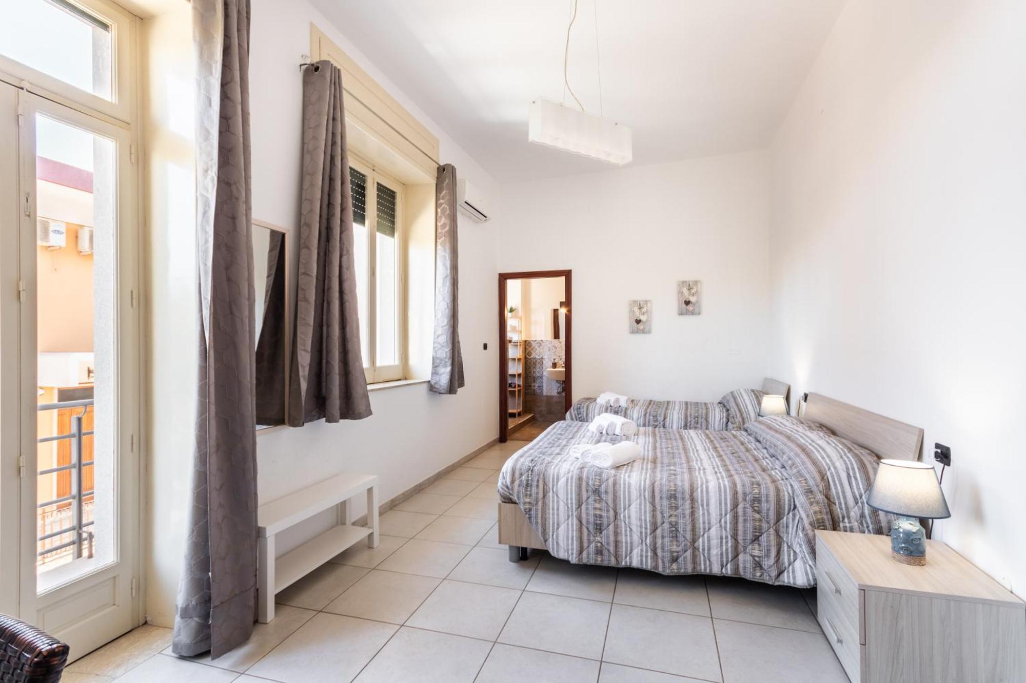 Le Torrette Rooms And Apartments อาโวลา ภายนอก รูปภาพ