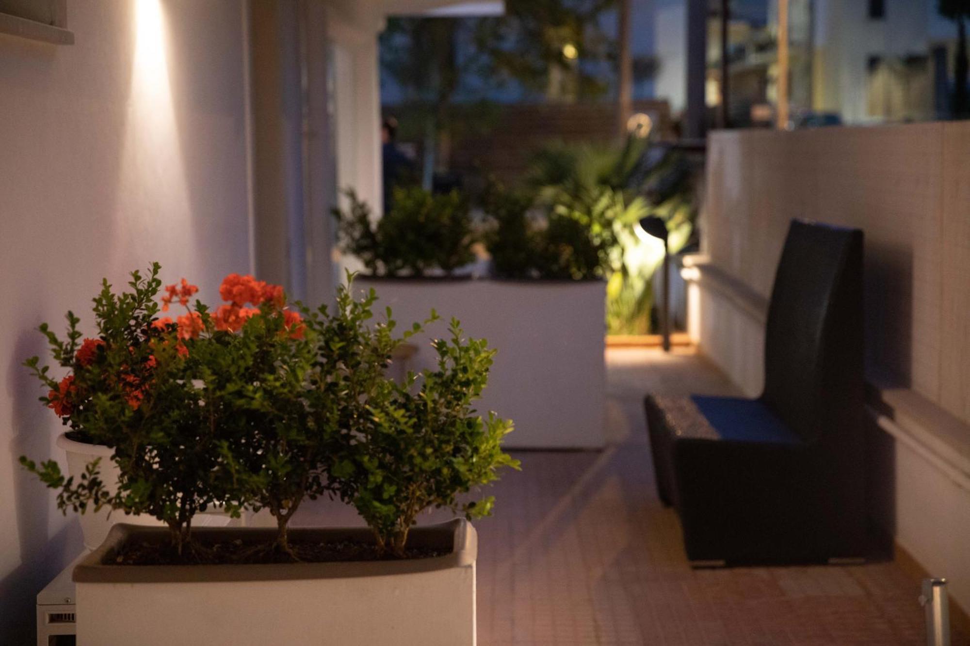 Le Torrette Rooms And Apartments อาโวลา ภายนอก รูปภาพ