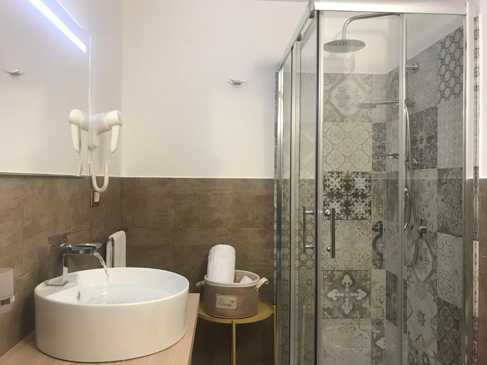 Le Torrette Rooms And Apartments อาโวลา ภายนอก รูปภาพ
