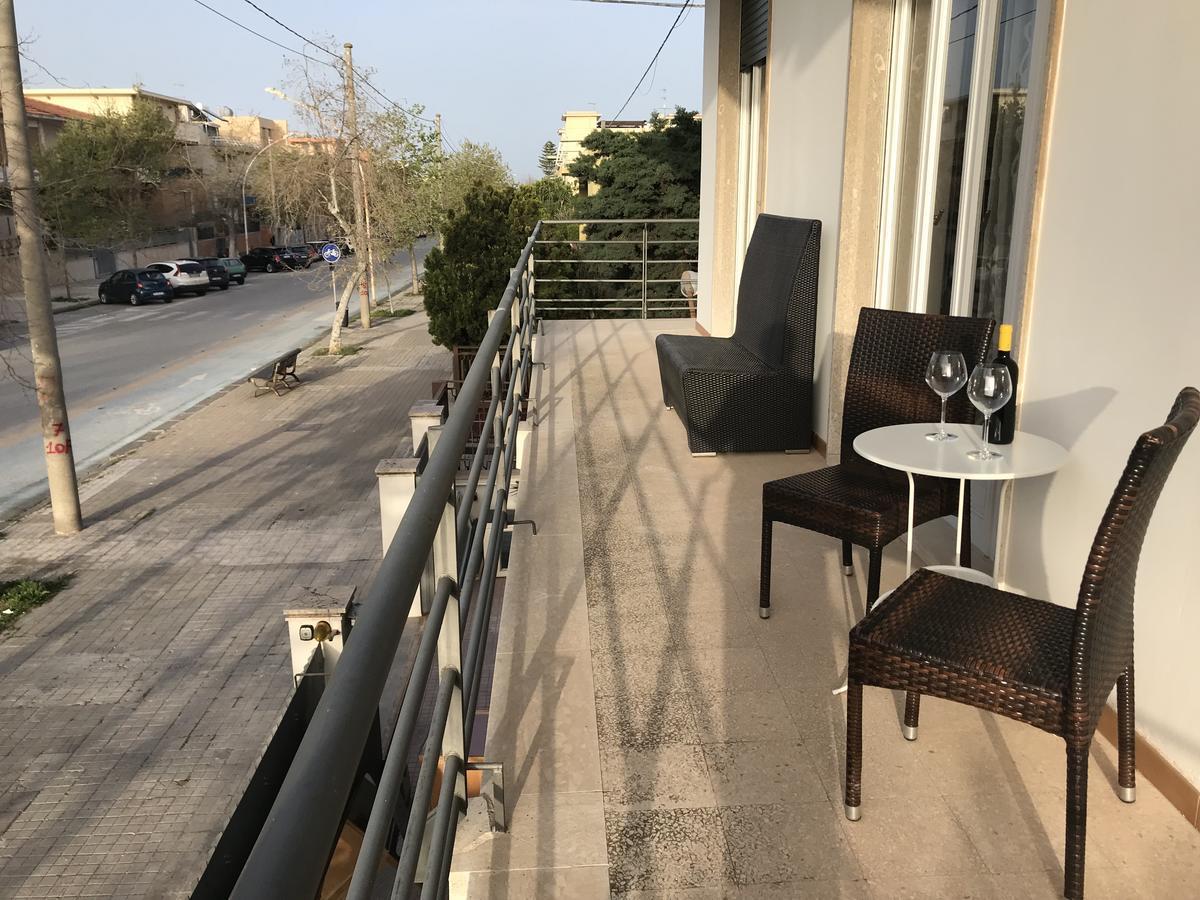 Le Torrette Rooms And Apartments อาโวลา ภายนอก รูปภาพ